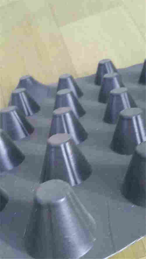 华阴复合防排水板厂家-华阴塑料疏水板发货快捷华阴塑料排水板