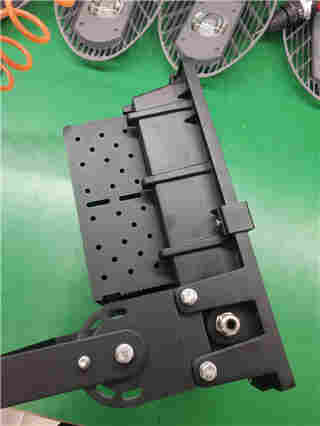 CS105060 -L150W/100WLED工矿灯