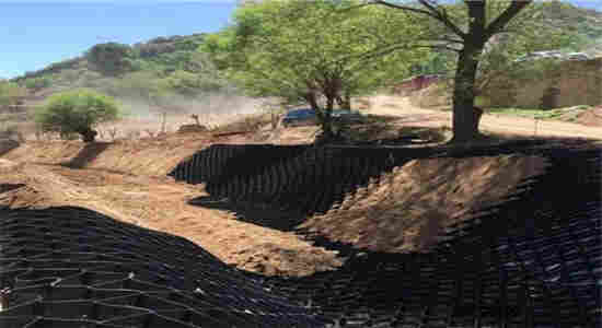 保定土工格室的规格