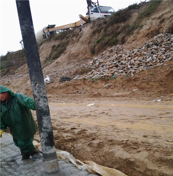 赣州市土工模袋水下施工施工公司-冲沙袋工程