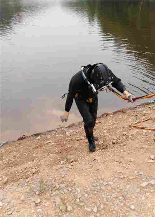 随州市潜水员———潜水服务