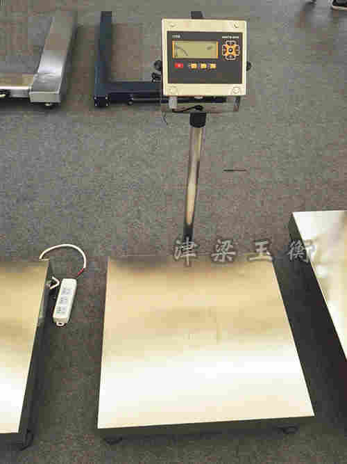 LED显示电子计数台秤400x500  600kg