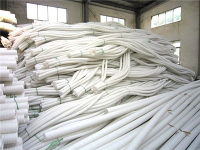 天津软式Ω型半圆排水管—天津钢丝骨架弹簧排水管