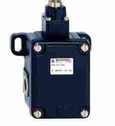 查：德国Schmersal限位开关M2S015-11YQ