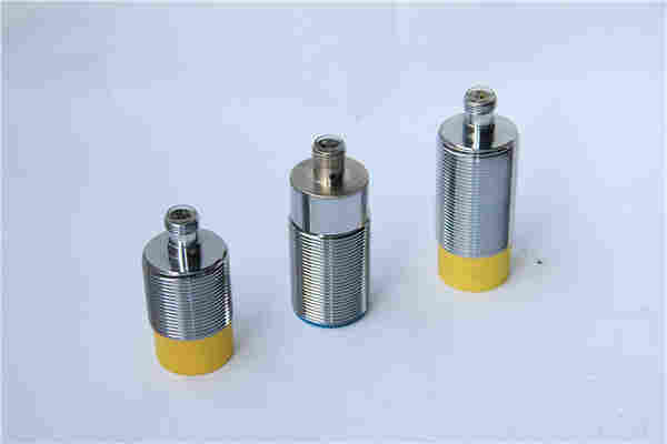 接近开关IB8-M18-1DZQ/2M 接近传感器