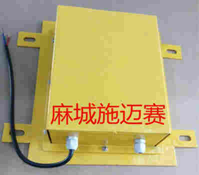 DKT-A36/LQ皮带防偏控制器、两级跑偏开关、防偏开关DKT-A36/LQ皮带防偏控制器、两级跑偏开关、防偏开关DK