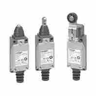 解读欧姆龙OMRON接近传感器E2E-X5MF1 2M