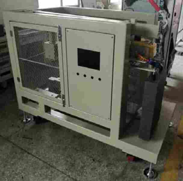 梯级踏板滚轮耐久性试验装置