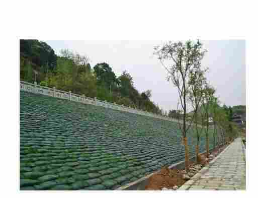 富宁高速公路边坡生态袋