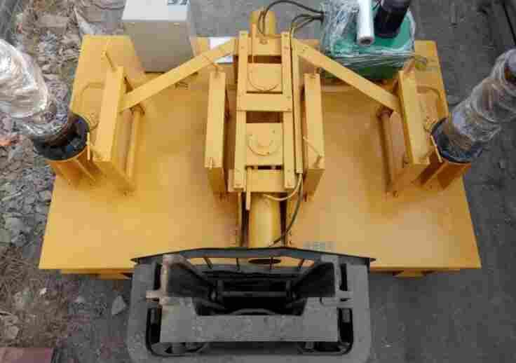 130X130X16角钢拉弯机