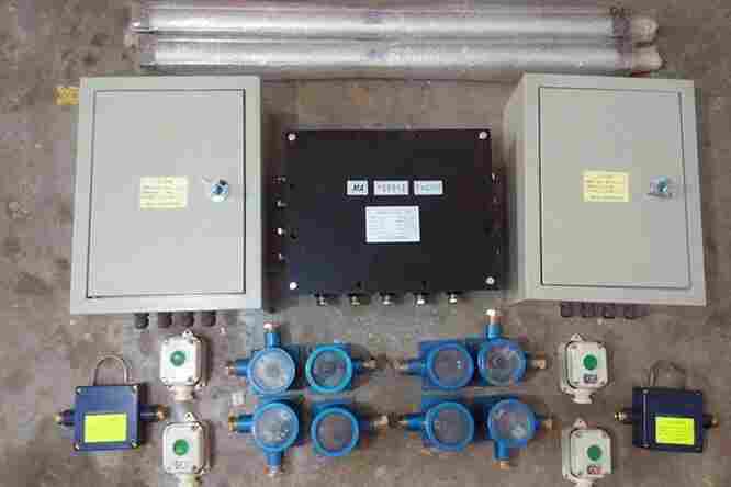 新河县-避难硐室防护密闭门-避难硐室防爆门和利隆厂商