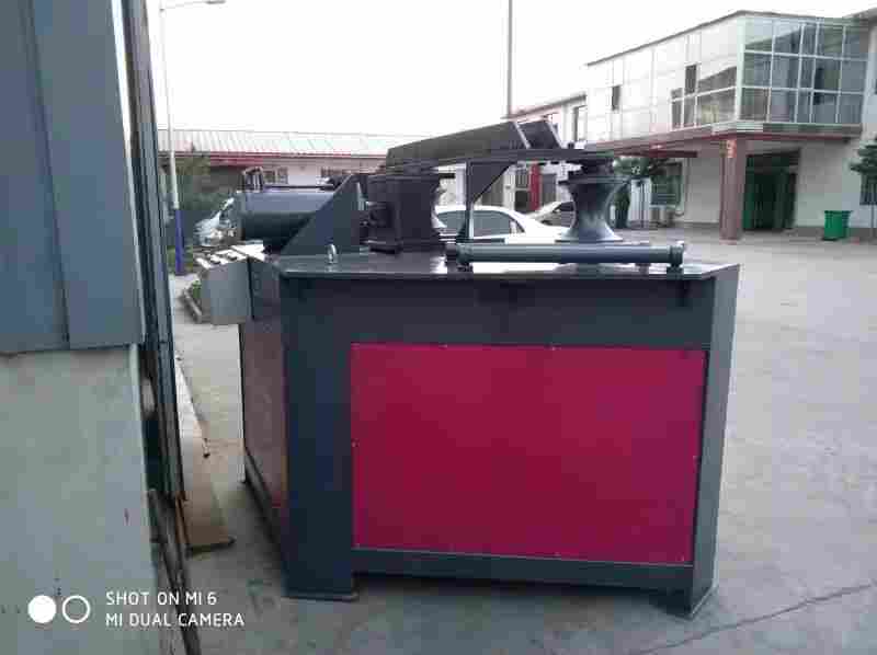 63x63角铁弯圆机一台