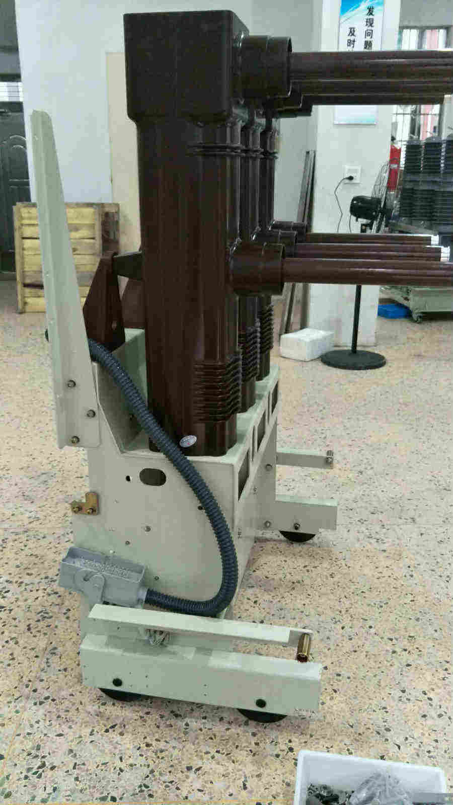 室内高压真空断路器ZN85-40.5/2000-25电力维修