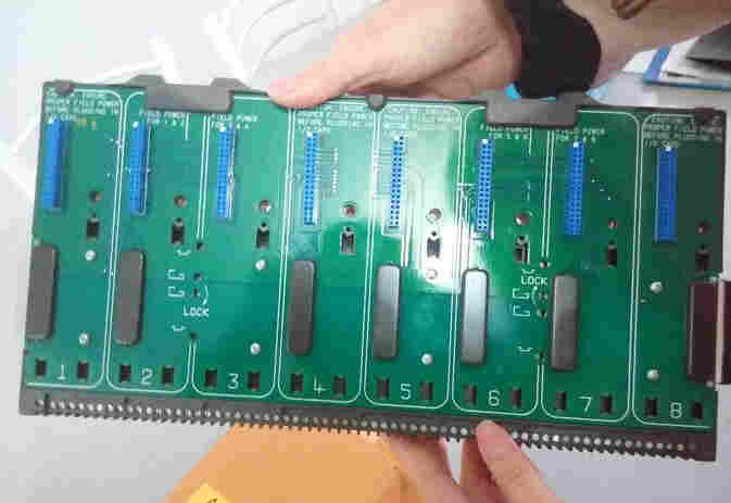 CE4002S1T2B5艾默生EMERSON控制器 