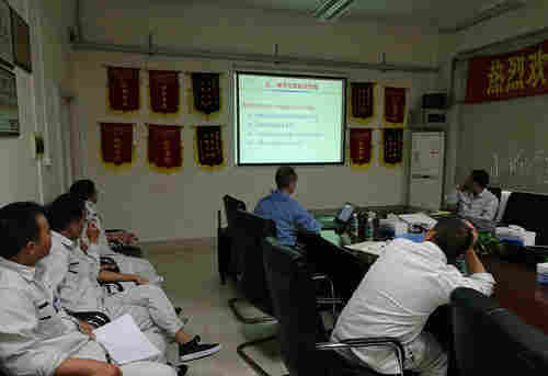 技术团队在港珠澳大桥项目做培训 技术团队在港珠澳大桥项目做培训