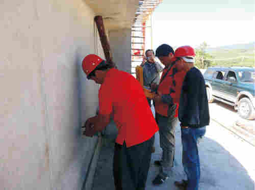 天功测控管道注浆质量检测仪应用云南某高速公路