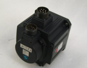 清洁维护mitsubishi三菱MR-J2S-40A伺服驱动器