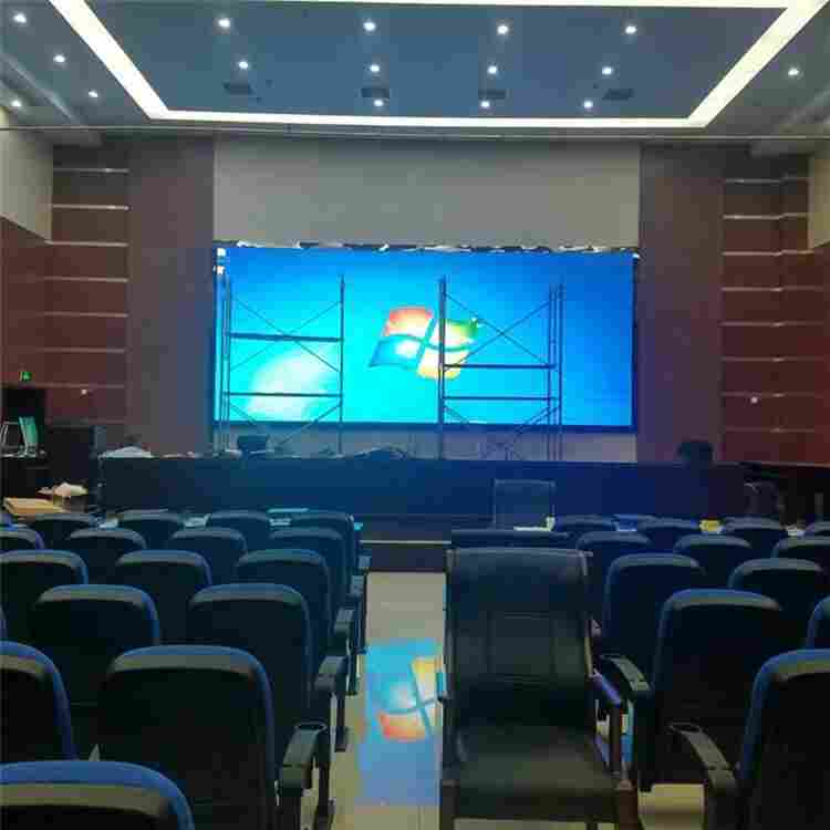 车站室内候车厅P4全彩LD电子拼接屏效果