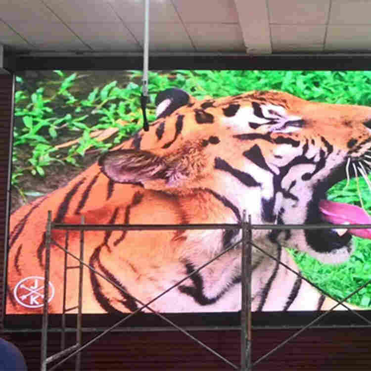 4S店大厅P2.0全彩LED高清显示屏规格参数