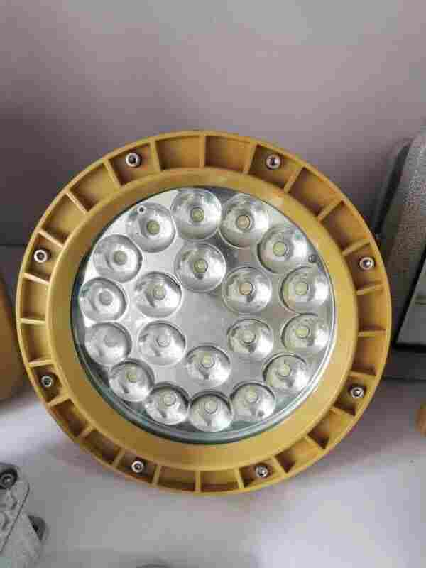 1683361074167440.jpg 油田钻井平台用防爆灯 低耗长寿防爆灯工厂直销