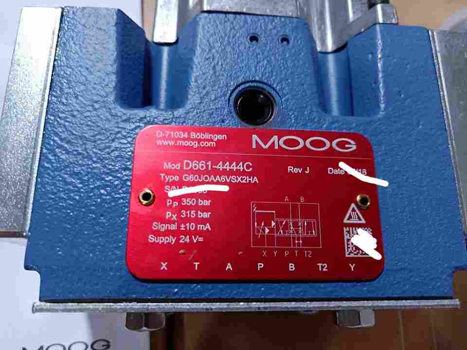 MOOG 伺服阀D661-4444C G60JOAA6VSX2HA 现货