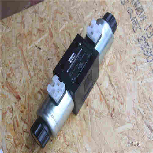 1611297439867671.jpg 派克电磁阀D3W001CNJW现货