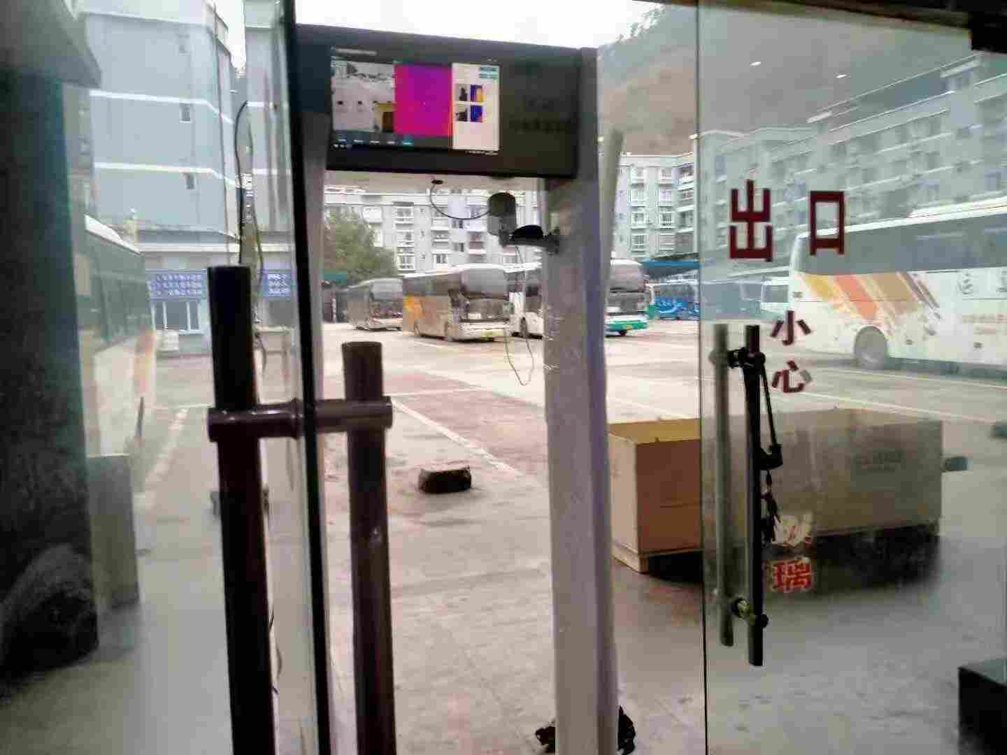 四川省医院路博/LB-107红外热成像门式测温仪 红外测温门 现货可供