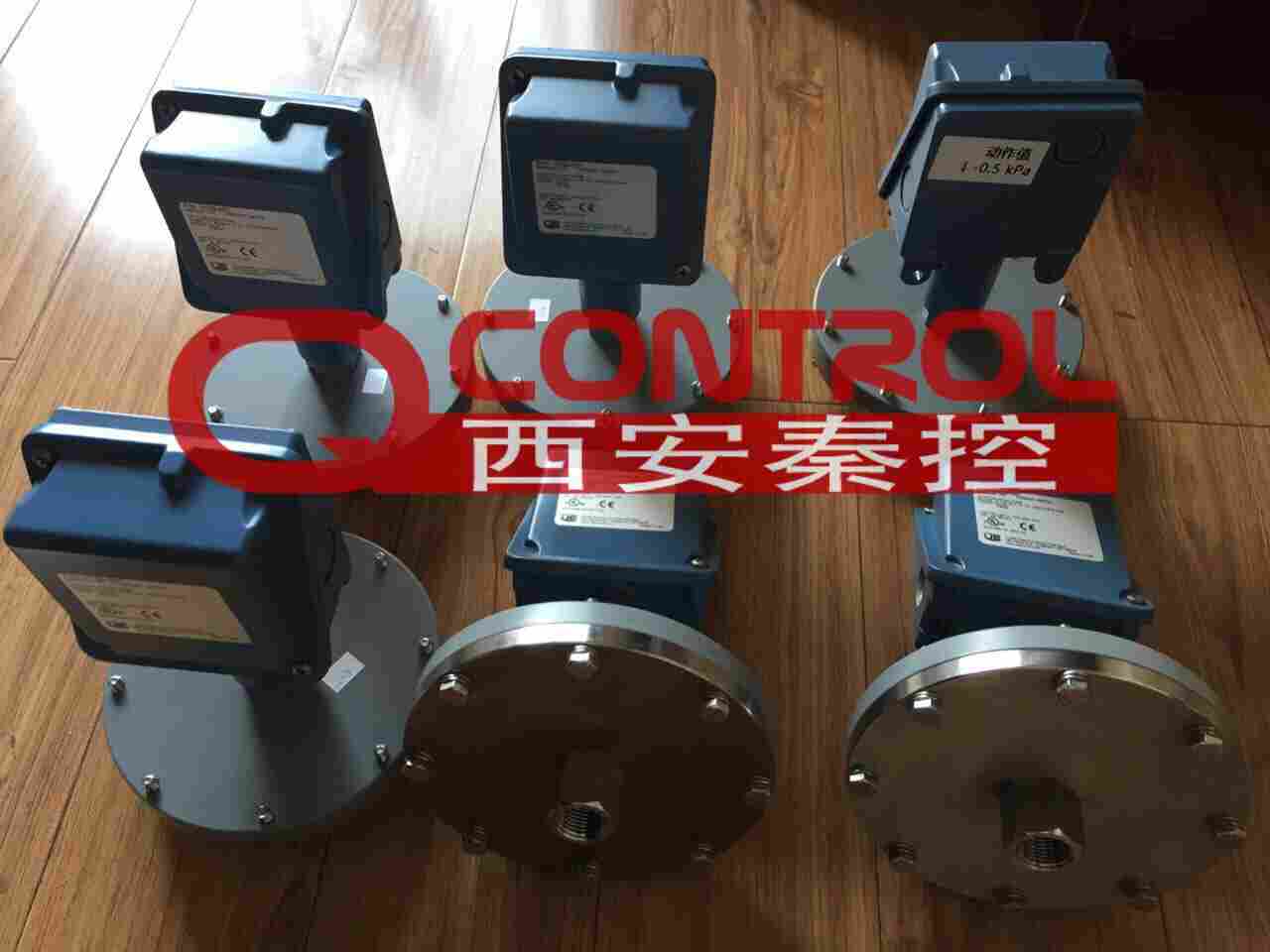 ±1500pa炉膛压力开关H100-521美国UE现货压力控制器