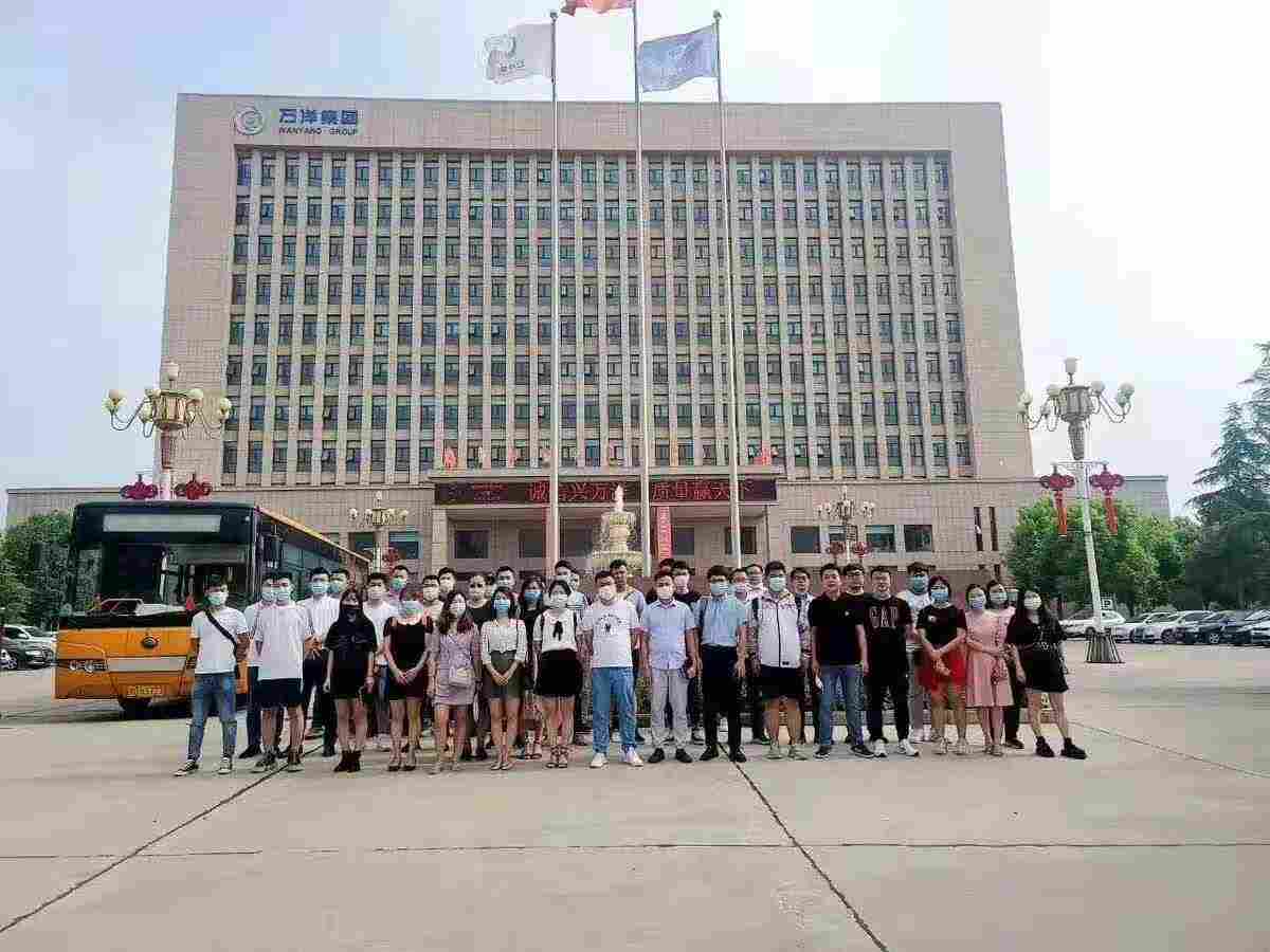 华申蓄电池
2V500AH使用说明书 华申蓄电池
2V500AH使用说明书