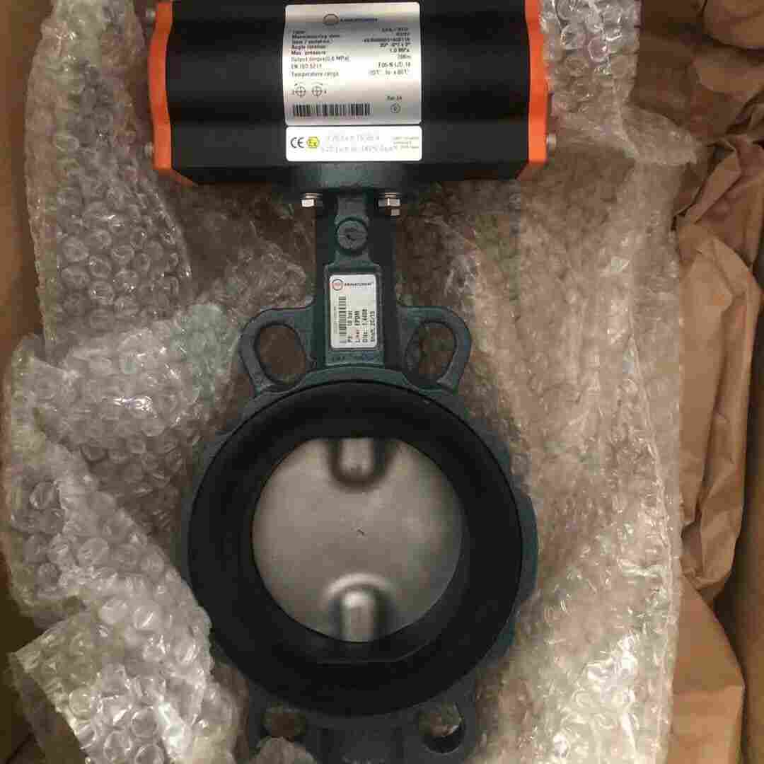 Z011-A DN100依博罗气动蝶阀现货到货照片