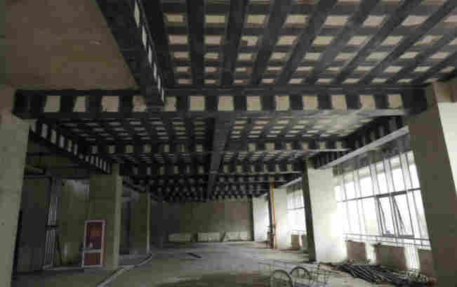 通辽墙开门洞加固--通辽结构加固公司