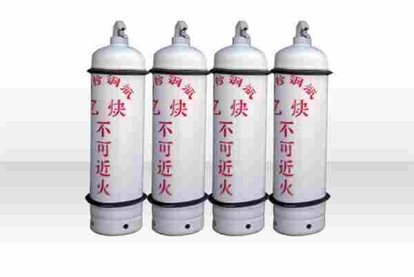 乙炔的危害性与安全防护措施？