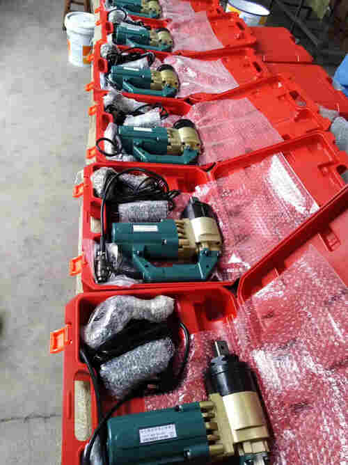 工业用电动扭剪扳手860N.m拧螺丝20-22-24的