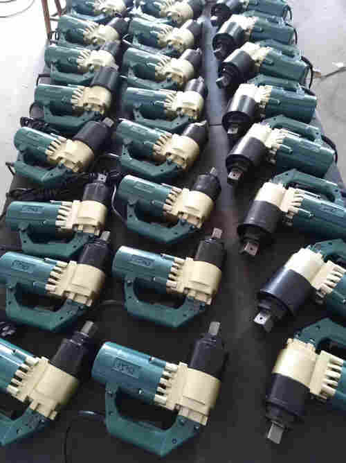 工业用电动扭剪扳手860N.m拧螺丝20-22-24的