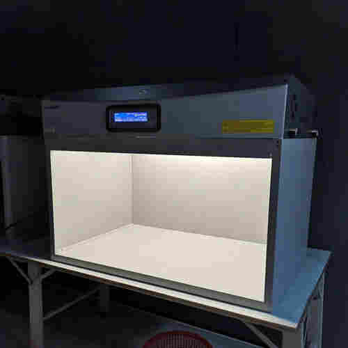 欢迎访问:仪征吊挂式六光源比色箱*仪征实业集团