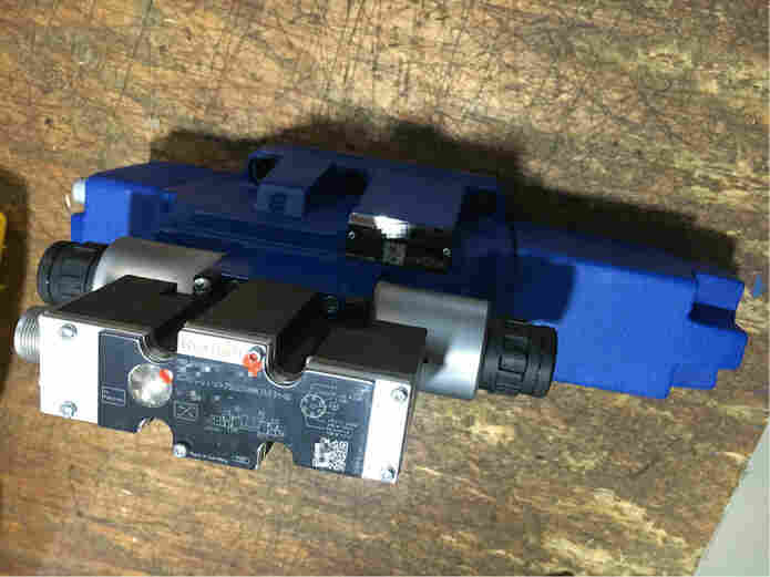 R9007051384WRZE10W6-85-7X/6EG24N9ETK31/F1D3M力士乐比例阀