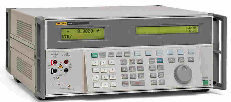 回收福禄克Fluke 5520A 5522A多功能校准器