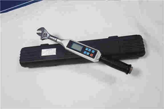 内六角头数显式扭矩扳手4N.m一把