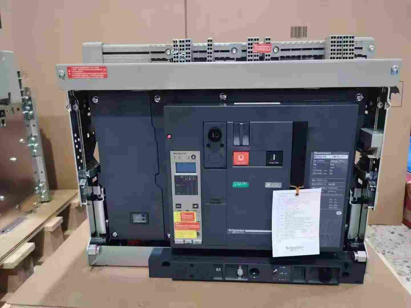 果洛施耐德框架断路器代理经销