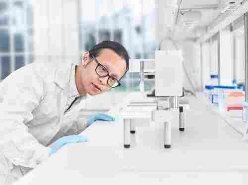 Langmuir Blodgett薄膜制备技术 在分子电子学中的应用