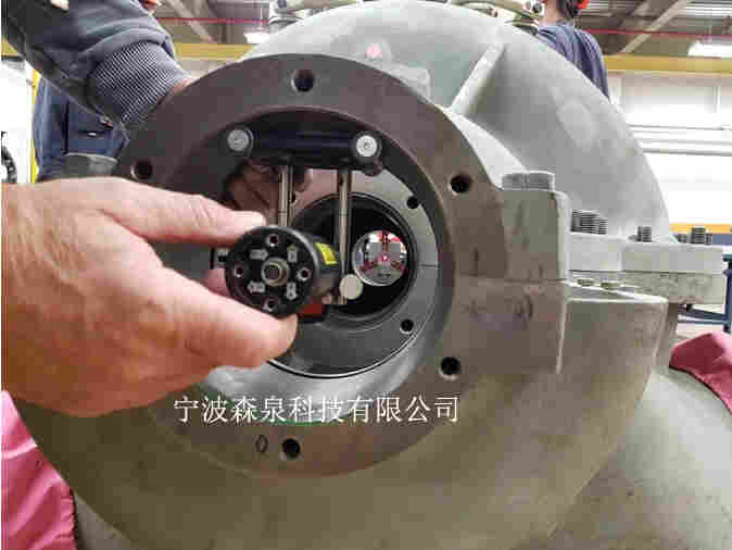 分体式水泵孔同心度测量