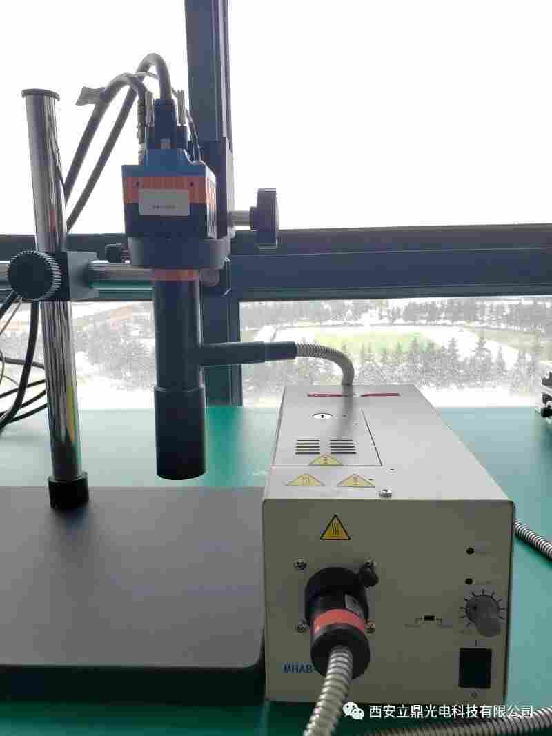 短波红外相机在液晶面板异形贴合中的应用