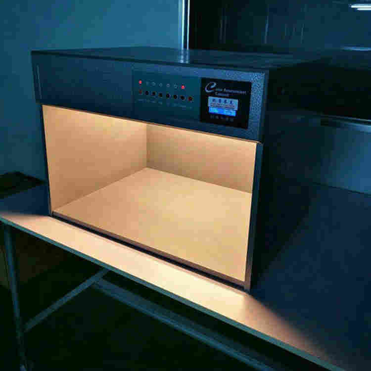 欢迎访问:仪征吊挂式六光源比色箱*仪征实业集团