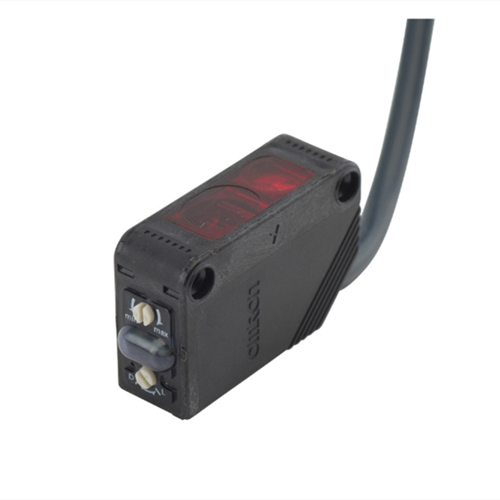 回归反射型光电传感器E3ZR-CR61L-M1TJ 0.3M技术参数