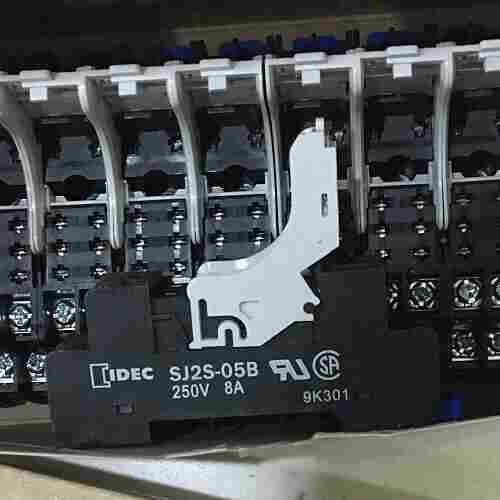 1635409923723854.jpg 和泉IDEC继电器插座参数SJ1S-07L