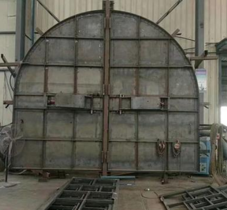 新疆自复式斜井防爆门上门指导技术安装