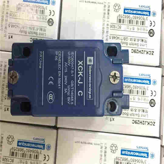 1637030262783023.jpg 机械设备用变频器ATV320U30N4B施耐德变频器