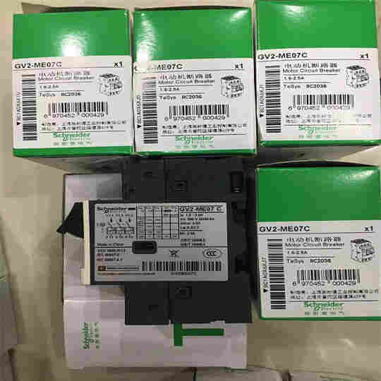 施耐德10英寸触摸屏HMIGXU5512内置以太网