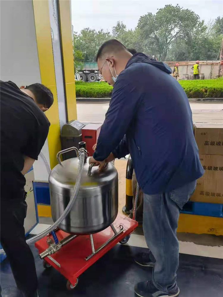 青岛路博防爆油气回收多参数检测仪上门培训安装示例图3