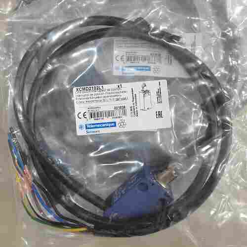 1638436409559240.jpg 电感式接近开关XSA-V11373使用灵活